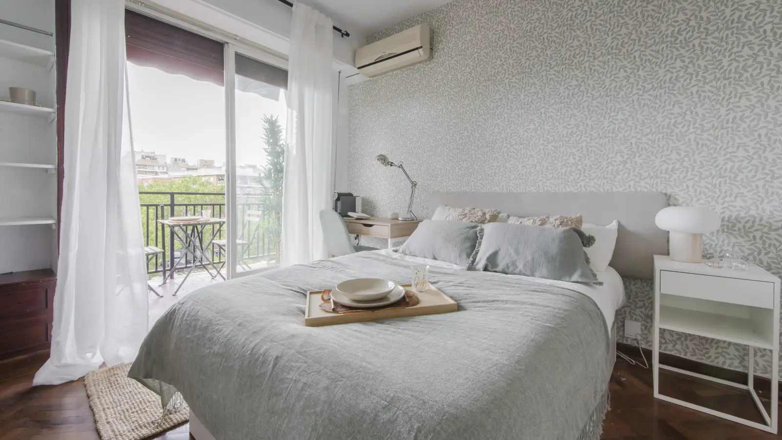 Se alquila habitación en piso compartido de 7 habitaciones en Almenara