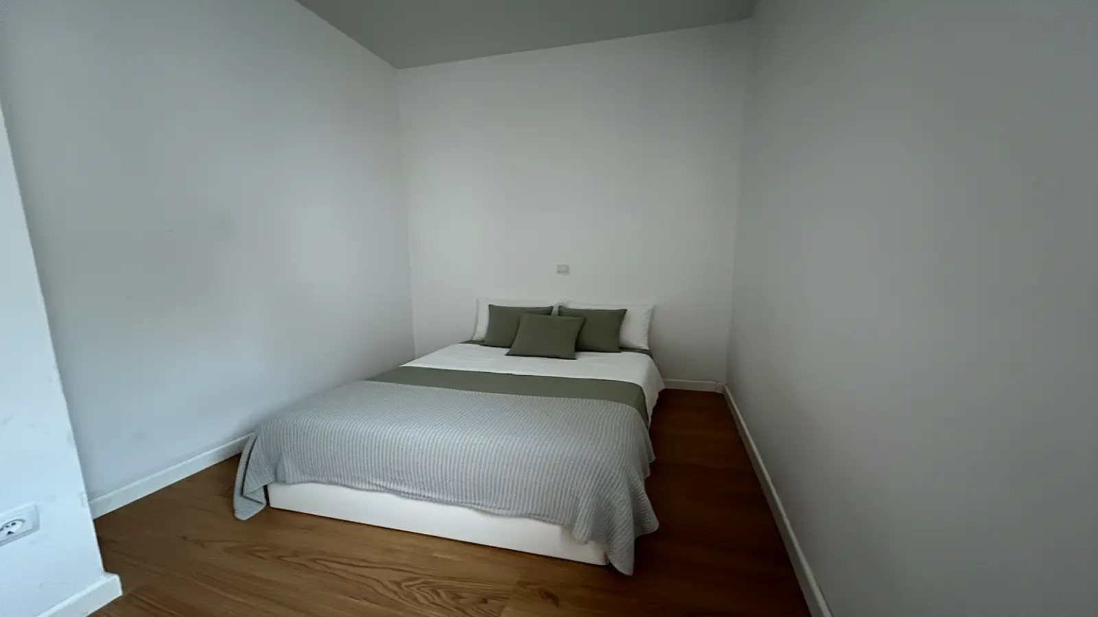 Habitación en piso compartido en madrid.